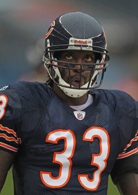 CHICAGO, IL - AUGUST 13:  Charles Tillman #33 of the Chicago Bears participates in warm-ups before a preseason game against the Buffalo Bills at Soldier Field on August 13, 2011 in Chicago, Illinois. The Bears fdefeated the Bills 10-3.  (Photo by Jonathan