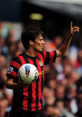 LONDON, ENGLAND - AUGUST 28:  David Silva of Manchester City in action during the Barclays Premier League match between Tottenham Hotspur and Manchester City at White Hart Lane on August 28, 2011 in London, England.  (Photo by Michael Regan/Getty Images)