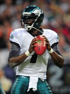 ST. LOUIS, MO - SEPTEMBER 11: Michael Vick #7 of the Philadelphia Eagles drops back to pass against the St. Louis Rams at the Edward Jones Dome on September 11, 2011 in St. Louis, Missouri. The Eagles defeated the Rams 31-15. (Photo by Jeff Curry/Getty Im