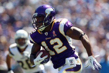 SAN DIEGO, CA - SEPTEMBER 11:  Wide Receiver Percy Harvin #12 of the Minnesota Vikings runs after the catch against the San Diego Chargers against during their season-opening Game on September 11, 2011 at Qualcomm Stadium in San DIego, California. (Photo