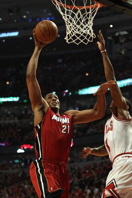 CHICAGO, IL - MAY 18:  Jamaal Magloire #21 of the Miami Heat dunks against the Chicago Bulls in Game Two of the Eastern Conference Finals during the 2011 NBA Playoffs on May 18, 2011 at the United Center in Chicago, Illinois. NOTE TO USER: User expressly
