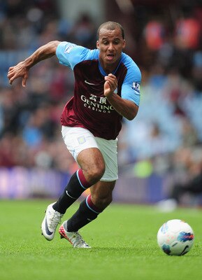 BIRMINGHAM, ENGLAND - AUGUST 27:  Gabriel Agbonlahor of Aston Villa in action during the Barclays Premier League match between Aston Villa and Wolverhampton Wanderers at Villa Park on August 27, 2011 in Birmingham, England.  (Photo by Jamie McDonald/Getty