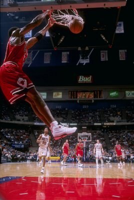 23 Jan 1998: Scottie Pippen of the Chicago Bulls dunks the basketball during the Bulls 100-98 win over the New Jersey Nets at the Continental Arena in East Rutherford, New Jersey.