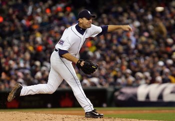 DETROIT - OCTOBER 22:  Kenny Rogers #37 of the Detroit Tigers pitches against the St. Louis Cardinals during Game Two of 2006 World Series October 22, 2006 at Comerica Park in Detroit, Michigan.  (Photo by Jim McIsaac/Getty Images)