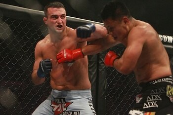 Smith shocked the world, rallying back for the knockout over Le (photo: sherdog.com)