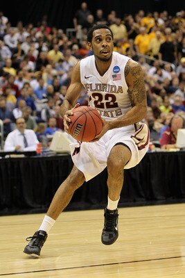 SAN ANTONIO, TX - MARCH 25:  Derwin Kitchen #22 of the Florida State Seminoles handles the ball against the Virginia Commonwealth Rams during the southwest regional of the 2011 NCAA men's basketball tournament at the Alamodome on March 25, 2011 in San Ant