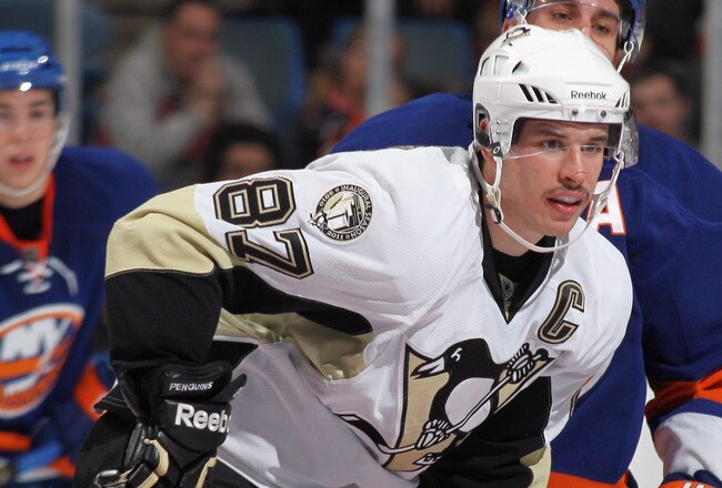 UNIONDALE, NY - DECEMBER 29: Sidney Crosby #87 of the Pittsburgh Penguins skates against the New York Islanders at the Nassau Coliseum on December 29, 2010 in Uniondale, New York. The Islanders defeated the Penguins 2-1 in the shootout.  (Photo by Bruce B