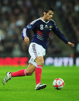 LONDON, ENGLAND - NOVEMBER 17:  Yoann Gourcuff of France in action during the international friendly match between England and France at Wembley Stadium on November 17, 2010 in London, England.  (Photo by Shaun Botterill/Getty Images)