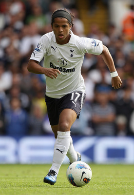 LONDON, ENGLAND - SEPTEMBER 18:  Giovanni Dos Santos of Tottenham Hotspur with the ball during the Barclays Premier League match between Tottenham Hotspur and Liverpool at White Hart Lane on September 18, 2011 in London, England.  (Photo by Clive Rose/Get