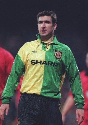 20 FEB 1994:  ERIC CANTONA OF FRANCE IN ACTION FOR MANCHESTER UNITED AGAINST WIMBLEDON AT SELHURST PARK. MANCHESTER UNITED BEAT WIMBLEDON 3-0. Mandatory Credit: Anton Want/ALLSPORT