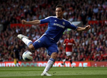 MANCHESTER, ENGLAND - SEPTEMBER 18:  Frank Lampard of Chelsea shoots during the Barclays Premier League match between Manchester United and Chelsea at Old Trafford on September 18, 2011 in Manchester, England.  (Photo by Clive Brunskill/Getty Images)