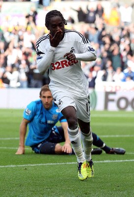 SWANSEA, WALES - SEPTEMBER 17:  Nathan Dyer of Swansea City celebrates his goal during the Premier League match between Swansea City and West Bromwich Albion at Liberty Stadium on September 17, 2011 in Swansea, Wales.  (Photo by Clive Rose/Getty Images)