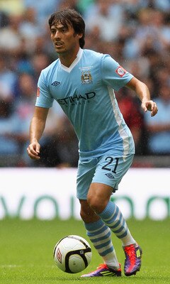 LONDON, ENGLAND - AUGUST 07:  David Silva of Manchester City in action during the FA Community Shield match sponsored by McDonald's between Manchester City and Manchester United at Wembley Stadium on August 7, 2011 in London, England.  (Photo by Ian Walto