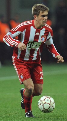 MILAN, ITALY - FEBRUARY 23:  Philipp Lahm of FC Bayern Muenchen in action during the UEFA Champions League round of 16 first leg match between Inter Milan v FC Bayern Muenchen on February 23, 2011 in Milan, Italy.  (Photo by Valerio Pennicino/Getty Images