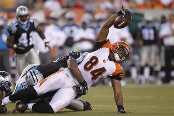 He reaches and makes it!!!!