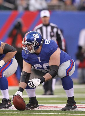 EAST RUTHERFORD, NJ - DECEMBER 19:  Shaun O'Hara #60 of the New York Giants in action against the Philadelphia Eagles during their game on December 19, 2010 at The New Meadowlands Stadium in East Rutherford, New Jersey.  (Photo by Al Bello/Getty Images)