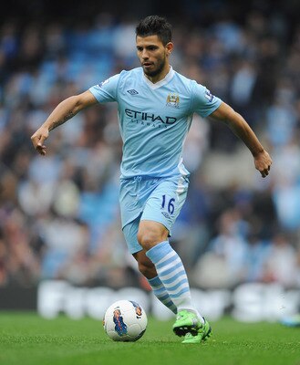 MANCHESTER, ENGLAND - SEPTEMBER 24:  Sergio Aguero of Manchester City in action during the Barclays Premier League match between Manchester City and Everton at the Etihad Stadium on September 24, 2011 in Manchester, England.  (Photo by Michael Regan/Getty