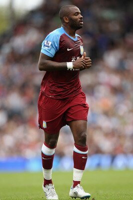 LONDON, ENGLAND - AUGUST 13:  Darren Bent of Aston Villa in action during the Barclays Premier League match between Fulham and Aston Villa at Craven Cottage on August 13, 2011 in London, England.  (Photo by Ian Walton/Getty Images)