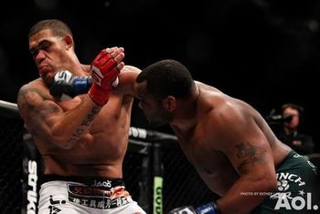 Daniel Cormer (R) connects against Antonio "Bigfoot" Silva - Esther Lin/AOL