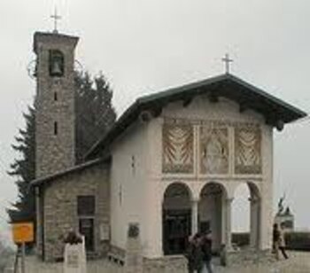 The church for the patron saint of cycling, the Madonna del Ghisallo