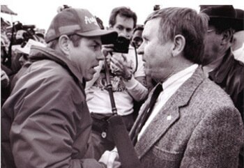 Arkansas coach Ken Hatfield shakes hands with UT coach Johnny Majors after the game