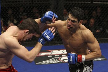 Danny Castillo (R) - UFC.com