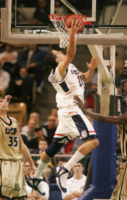 Josh Boone Uconn