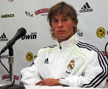 Sergio_canales-real-madrid_display_image