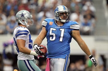 Lions Center Dominic Raiola