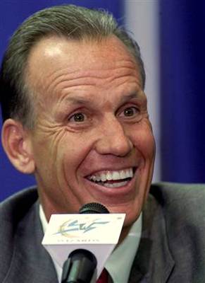 080822-doug-collins-vmed-1040a
