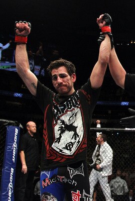 11_florian_vs_nunes_007_display_image