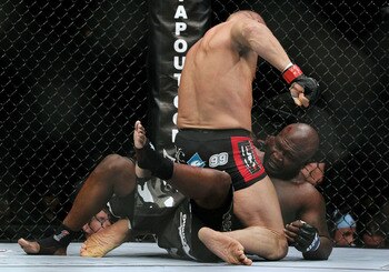 Ufc118-couture-toney_display_image