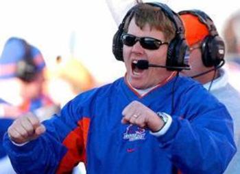 Dan_hawkins_screaming_on_sideline_display_image