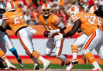 Tampa Bay's LeGarrette Blount (27) managed only 19-yards rushing against the Carolina Panthers.