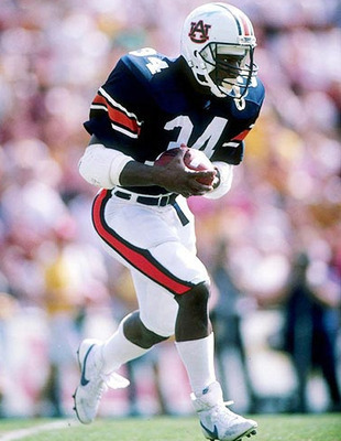 Past HEISMAN WINNERs: The Top 5 Running Backs to Ever Win the Trophy
