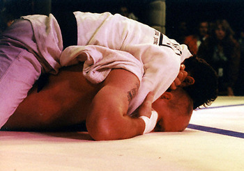 http://cdn.bleacherreport.net/images_root/slides/photos/001/699/625/royce_display_image_display_image.jpg?1324345995
