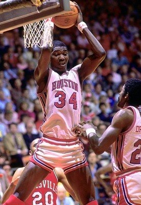 Akeemolajuwon_display_image