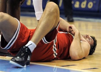 115008_bucks_nuggets_basketball_display_image