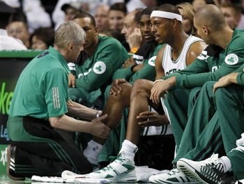 114589_pistons_celtics_basketball_display_image