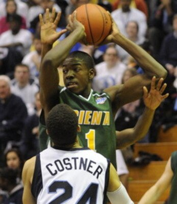 Anosike-siena-01-29-10jpg-be03942135665416_medium_display_image