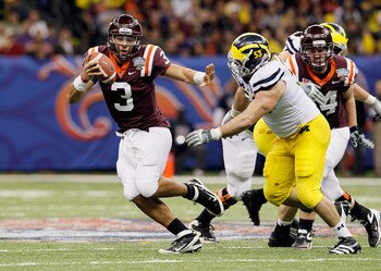 Logan Thomas (3) and Ryan Van Bergen (53)