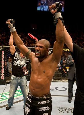 Quinton-jackson-beats-jardine_display_image