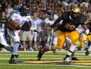 Jelani-hamilton-chasing-runner1_display_image