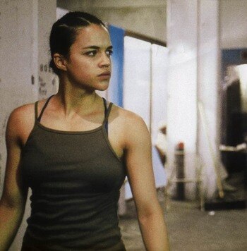 Dianaguzmangirlfight_display_image
