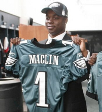 The Eagles traded up to nab Maclin at 19.