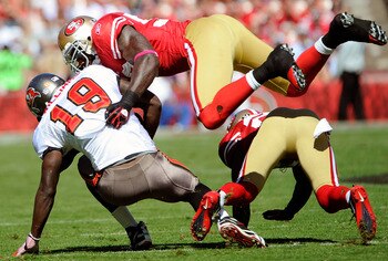 Patrick Willis, airborne