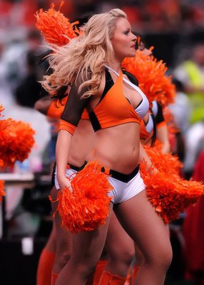 Browns-Need-Cheerleaders_display_image.jpg