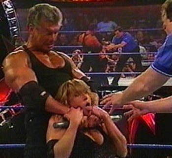 Top Ten #64 - Feuds de Stephanie McMahon