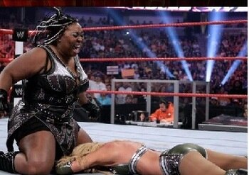 Kharma-wwe-extreme-rules_display_image