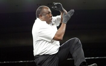 Cecil Peoples, MMA judging's finest.